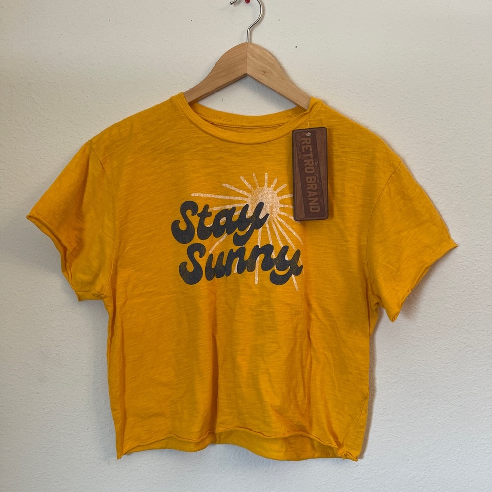 Retro Brand Stay Sunny Crop Tee